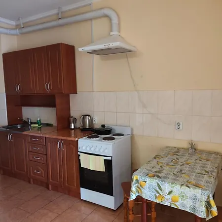 центр з кондиціонером 2кім 8 міс * Mukatjeve